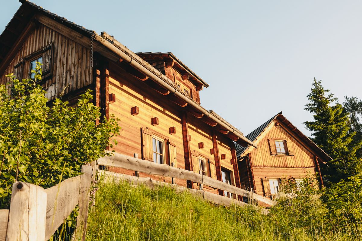 Eine Hütte des Hüttendorfs